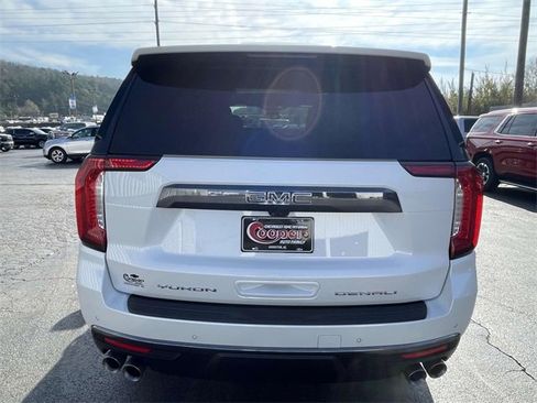 Certified 2023 GMC Yukon Denali Ultimate image 3