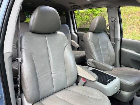 Used 2014 Kia Sedona EX w/ Luxury Package FWD image 36