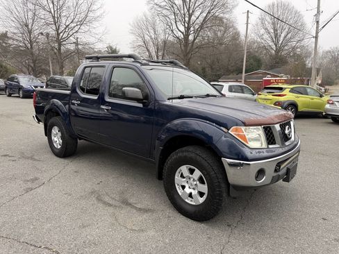 Used 2008 Nissan Frontier NISMO w/ Technology Pkg image 4