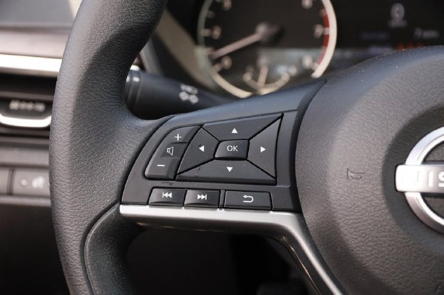 Certified 2025 Nissan Altima 2.5 SV FWD image 11
