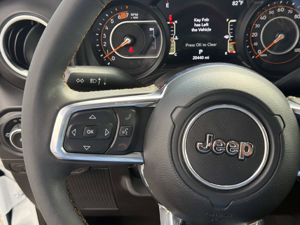 Used 2024 Jeep Wrangler Unlimited Sahara w/ Technology Group AWD/4WD image 22