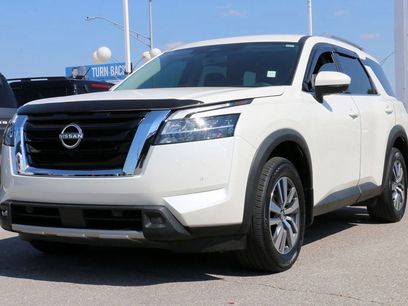Used 2024 Nissan Pathfinder SL