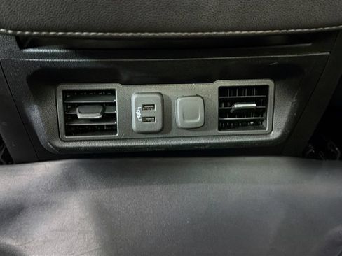 Used 2021 Chevrolet Silverado 1500 RST w/ Z71 Off-Road Package AWD/4WD image 21