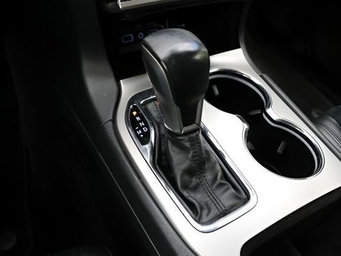 Used 2018 Jeep Grand Cherokee Altitude image 24