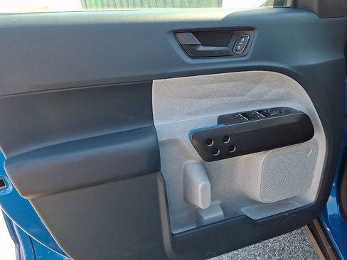 New 2026 Ford Maverick XLT w/ XLT Luxury Package image 8