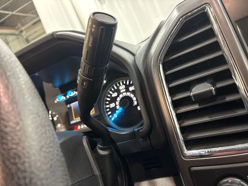 Used 2015 Ford F150 XLT w/ Equipment Group 301A Mid image 24