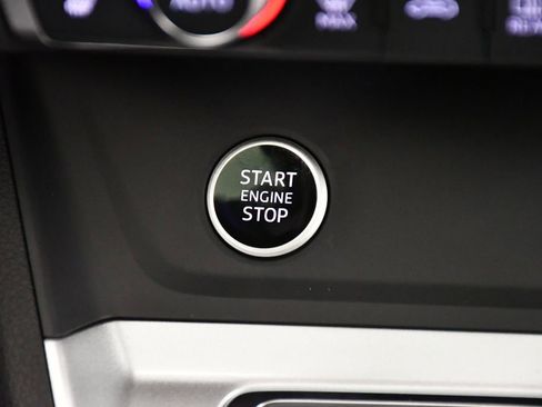 Used 2025 Audi Q3 2.0T Premium w/ Convenience Package image 30