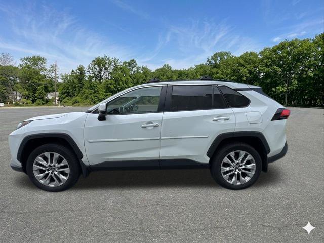 Used 2024 Toyota RAV4 XLE Premium w/ Weather Package AWD/4WD image 5