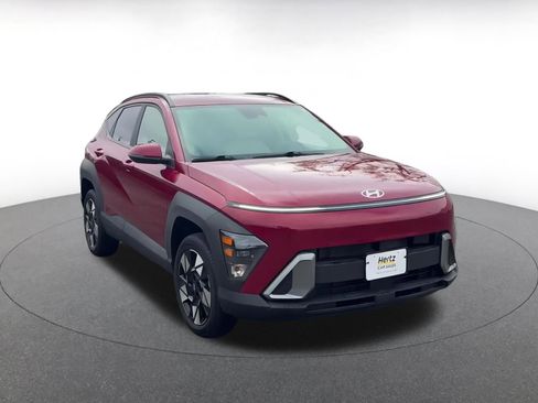 Used 2025 Hyundai Kona SEL image 3