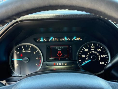 Used 2019 Ford F150 XLT w/ Equipment Group 302A Luxury AWD/4WD image 18