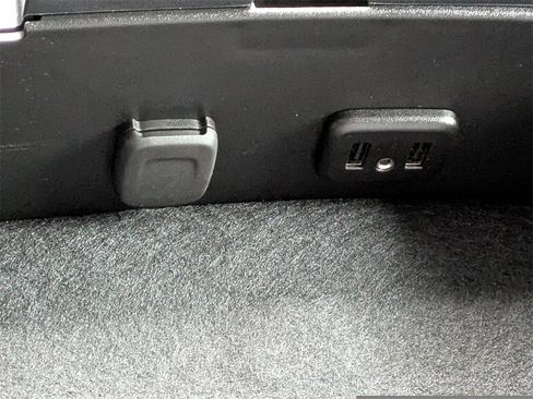 Used 2018 Chevrolet Silverado 1500 LT w/ All Star Edition image 22