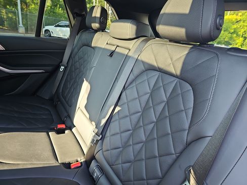 Used 2024 BMW X5 sDrive40i w/ Premium Package RWD image 14