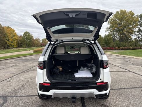 New 2024 Land Rover Discovery Sport S image 14