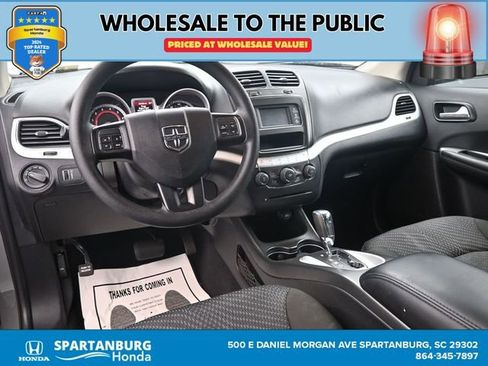 Used 2019 Dodge Journey SE image 23