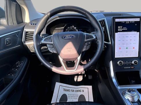 Used 2023 Ford Edge Titanium AWD/4WD image 6