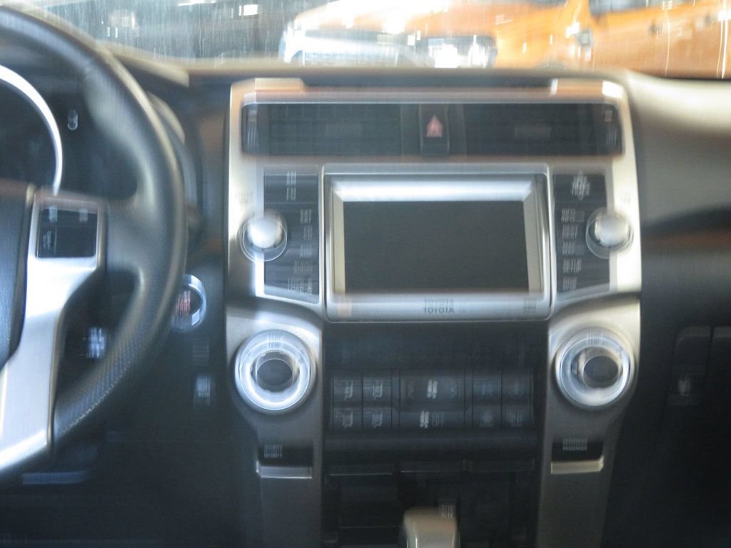 Used 2011 Toyota 4Runner Limited AWD/4WD image 38