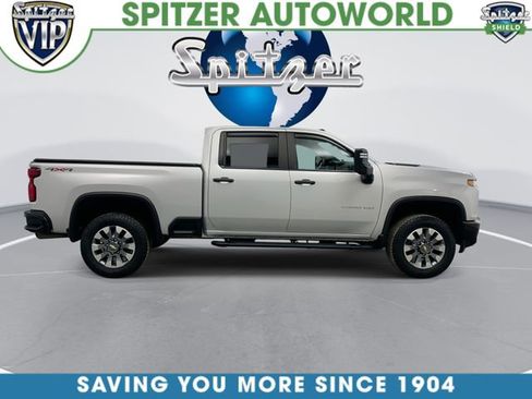 Used 2023 Chevrolet Silverado 2500 Custom w/ Custom Convenience Package image 12