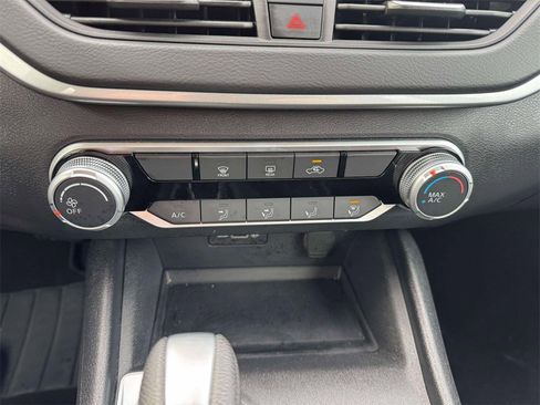 Certified 2025 Nissan Altima 2.5 S image 29