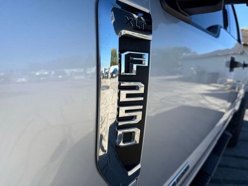 Used 2019 Ford F250 XLT AWD/4WD image 8