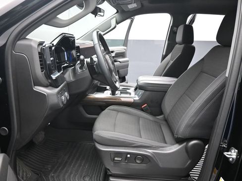 Used 2024 Chevrolet Silverado 1500 RST w/ Z71 Off-Road Package image 10