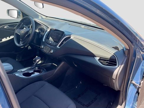 Used 2025 Chevrolet Malibu LT FWD image 29