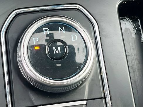 Used 2022 Ford Expedition Max XLT RWD image 17