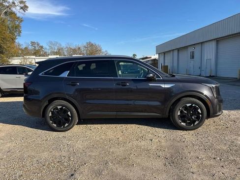 New 2026 Kia Sorento S w/ S Panoramic Sunroof Package image 10