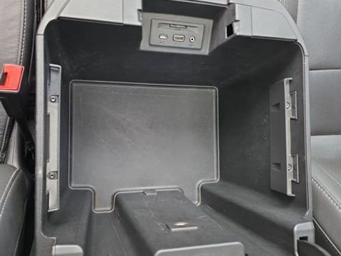 Used 2019 GMC Sierra 1500 SLT image 26