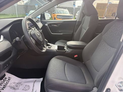 Used 2023 Toyota RAV4 XLE AWD/4WD image 28