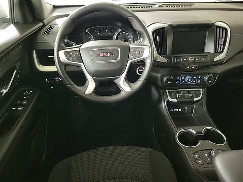 Used 2023 GMC Terrain SLE w/ Driver Convenience Package image 15