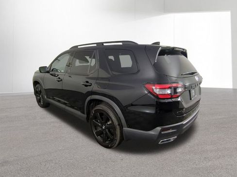 Used 2025 Honda Pilot Black Edition image 35