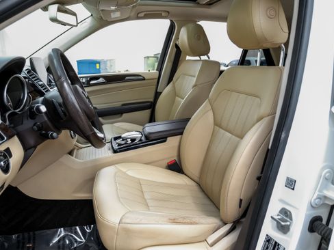 Used 2018 Mercedes-Benz GLE 350 w/ Premium 1 Package image 30