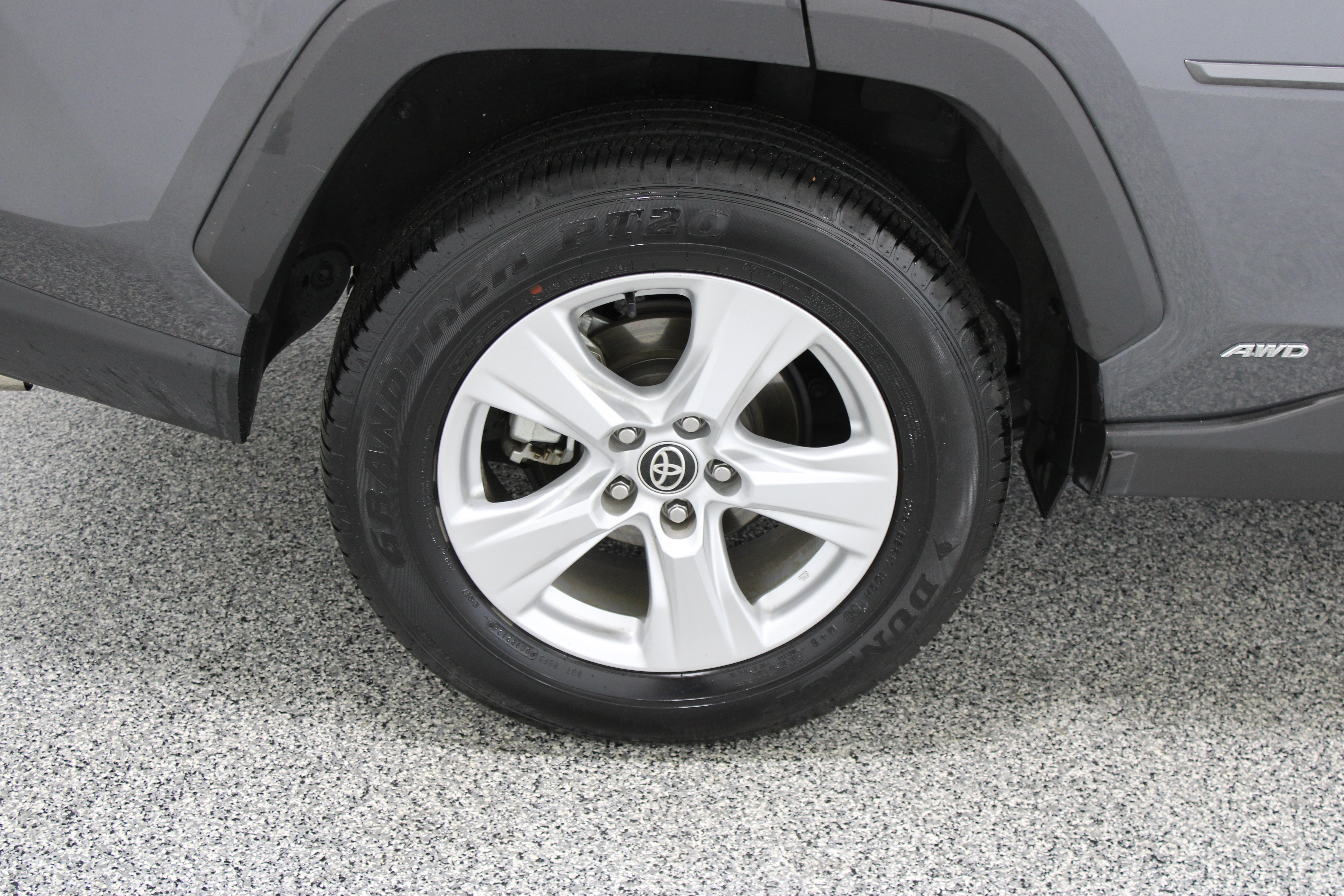 Certified 2021 Toyota RAV4 XLE w/ Convenience Package AWD/4WD image 6