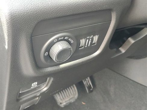 New 2026 Jeep Grand Cherokee Laredo image 13