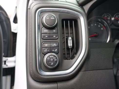 Used 2021 Chevrolet Silverado 1500 LTZ AWD/4WD image 19