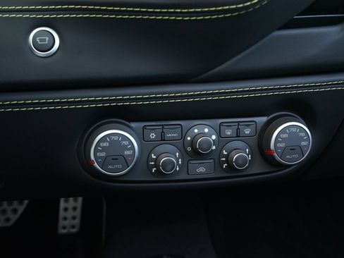 Used 2018 Ferrari 488 Spider RWD image 9