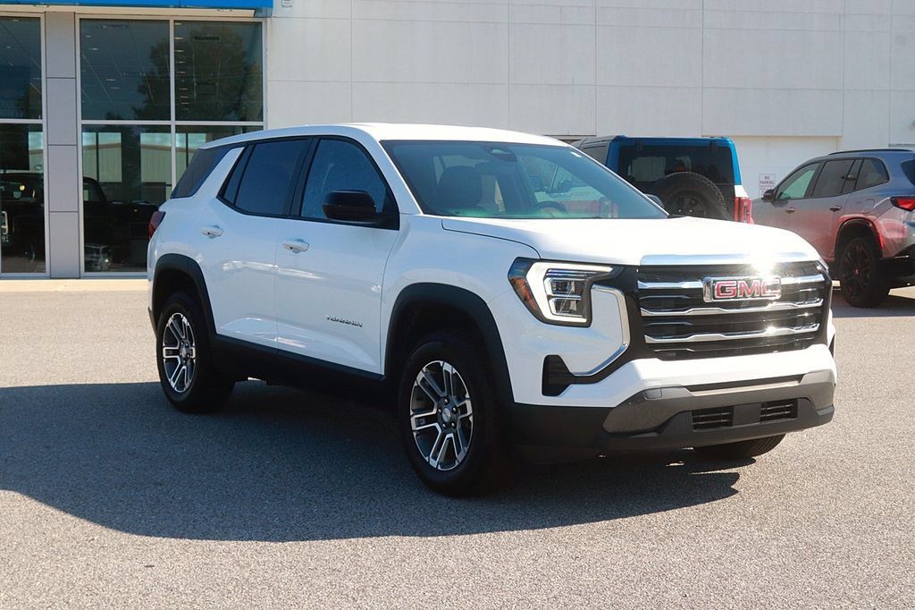 Used 2026 GMC Terrain Elevation FWD image 3