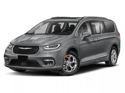 Used 2021 Chrysler Pacifica Limited w/ Uconnect Theater Family Group image 1