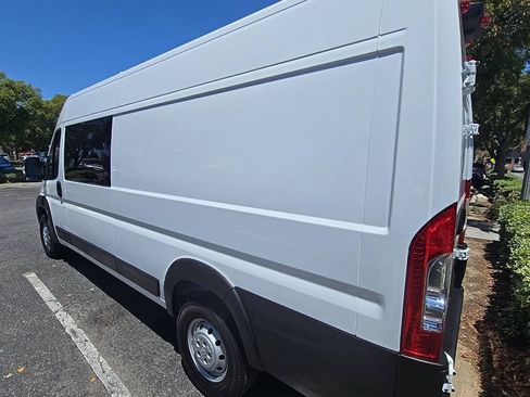 Used 2023 RAM ProMaster 3500 FWD image 3