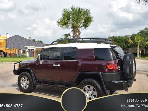 Used 2007 Toyota FJ Cruiser 4WD image 14