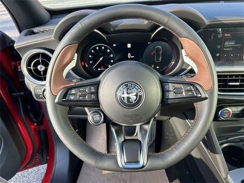 New 2025 Alfa Romeo Stelvio Sprint image 14