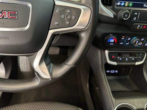 Used 2022 GMC Terrain SLE w/ Driver Convenience Package AWD/4WD image 12