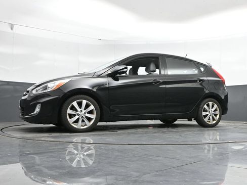 Used 2014 Hyundai Accent SE FWD image 42