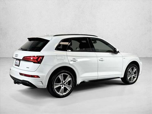 Used 2025 Audi Q5 2.0T Premium w/ Convenience Plus Package AWD/4WD image 5