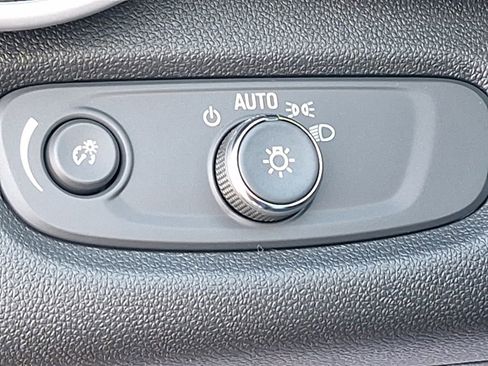 New 2026 Chevrolet Trax LS w/ LS Convenience Package image 11