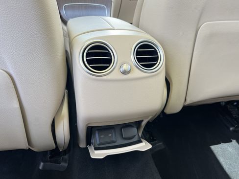 Used 2022 Mercedes-Benz GLC 300 image 29
