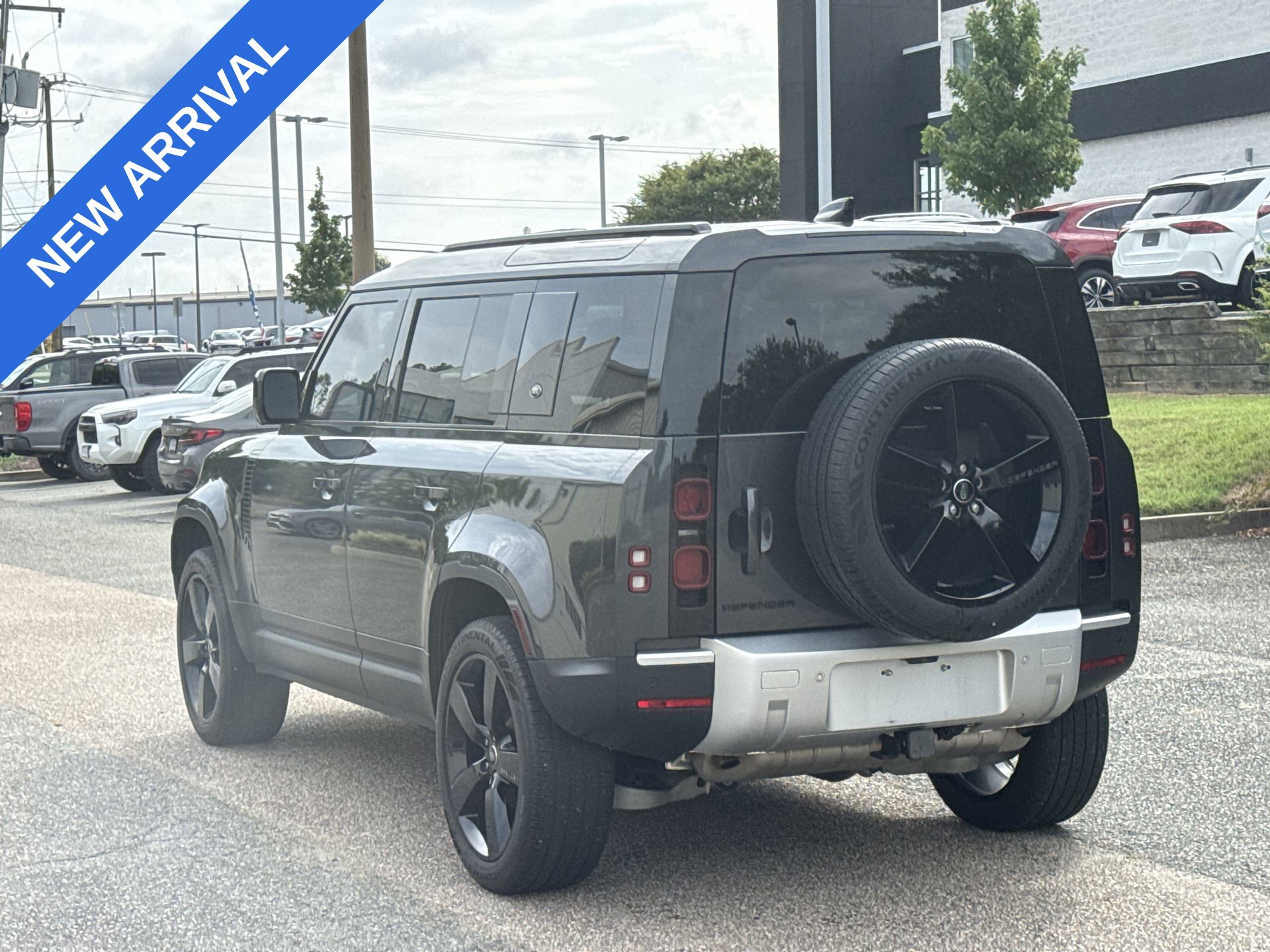 Used 2024 Land Rover Defender 110 S AWD/4WD image 26