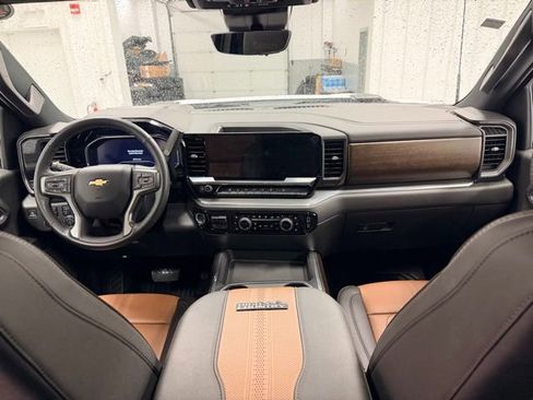 Certified 2025 Chevrolet Silverado 2500 High Country w/ Technology Package image 21