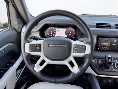 Used 2024 Land Rover Defender 110 S AWD/4WD image 10