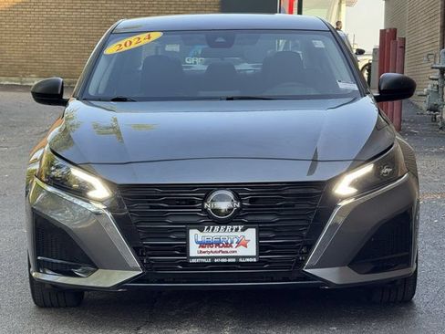Used 2024 Nissan Altima 2.5 SV FWD image 25